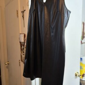 Black Sleeveless Dress